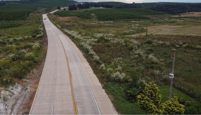  Durabilidade e economia: Paraná está renovando 340 km de rodovias com pistas de concreto